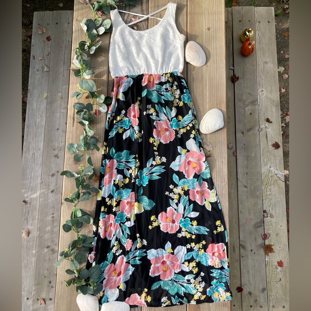 Tropical Maxi-Dress